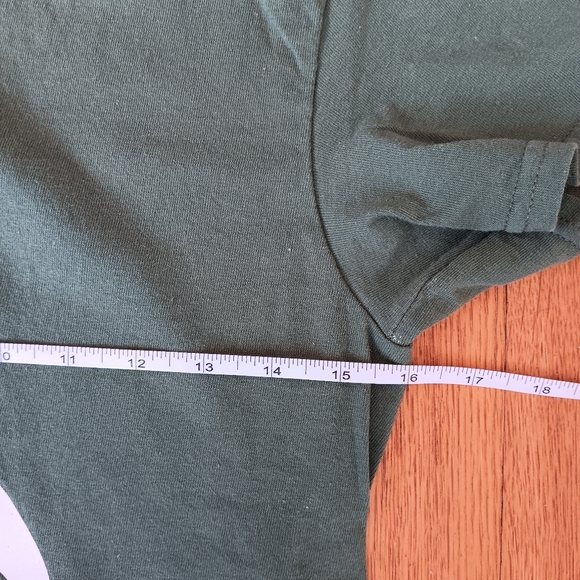 Gildan Green Short Sleeve Tee with Hand Design - Picture 7 of 9